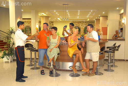 Sara Hotel 8